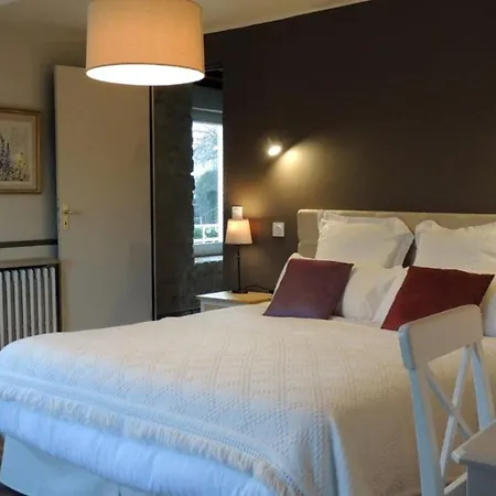 ベッド・アンド・ブレックファスト Le Jardin Du Puits Longueville