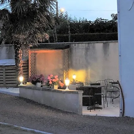 Le Jardin Du Puits ベッド・アンド・ブレックファスト Longueville